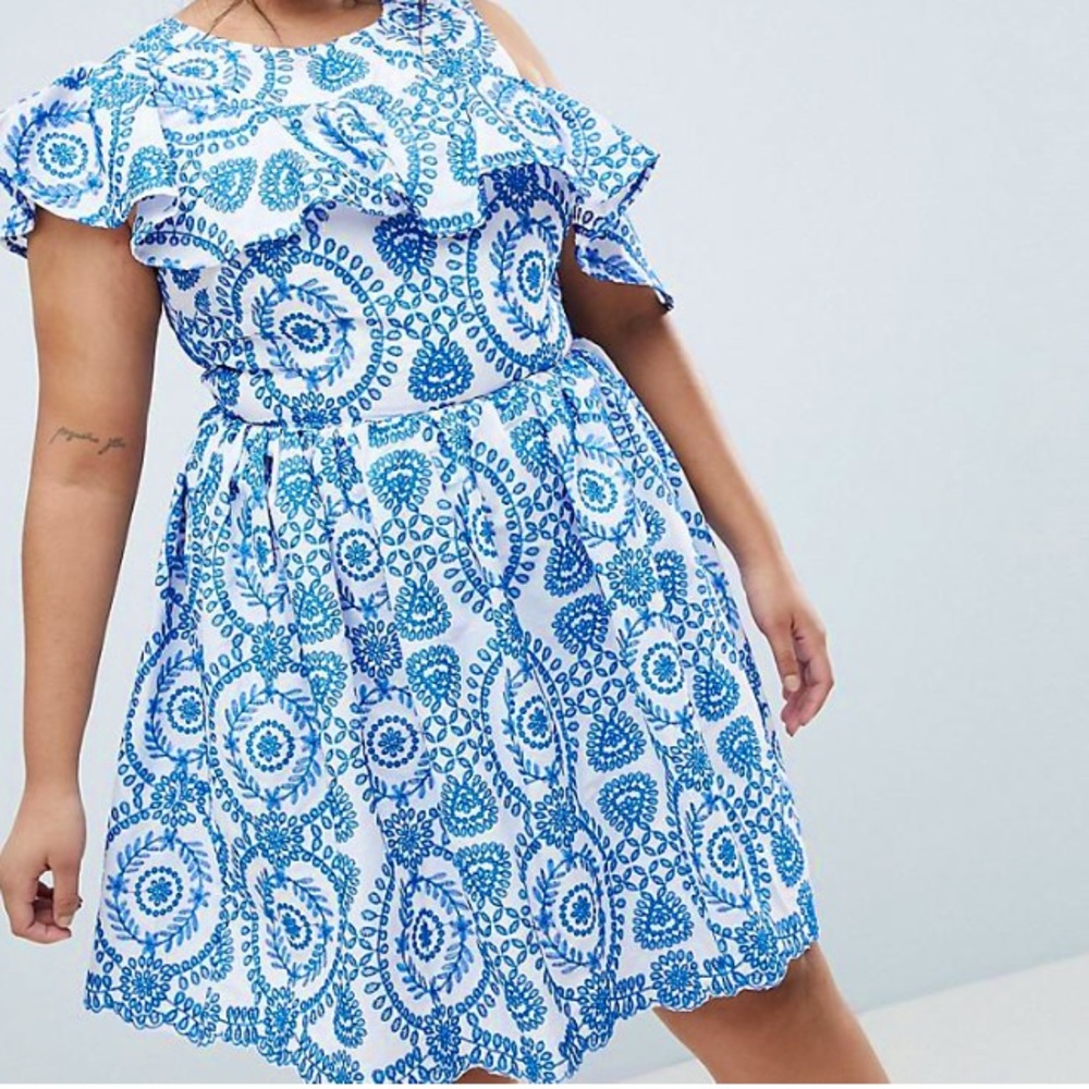 NWT🌼Broderie Embroidery Dress